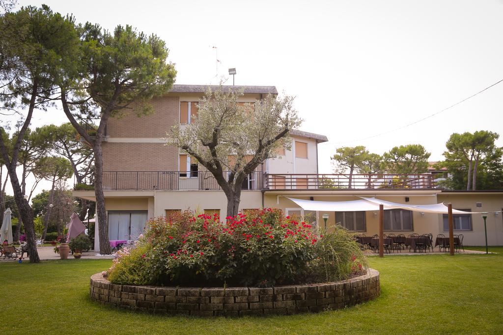 Hotel Ausonia Monte Porzio Eksteriør billede