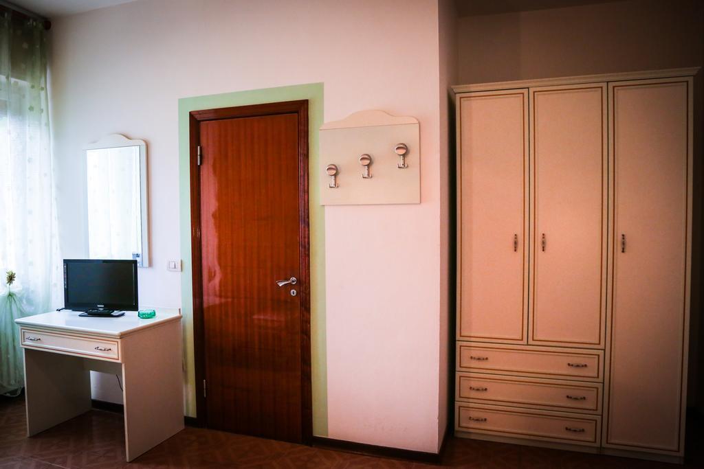 Hotel Ausonia Monte Porzio Eksteriør billede