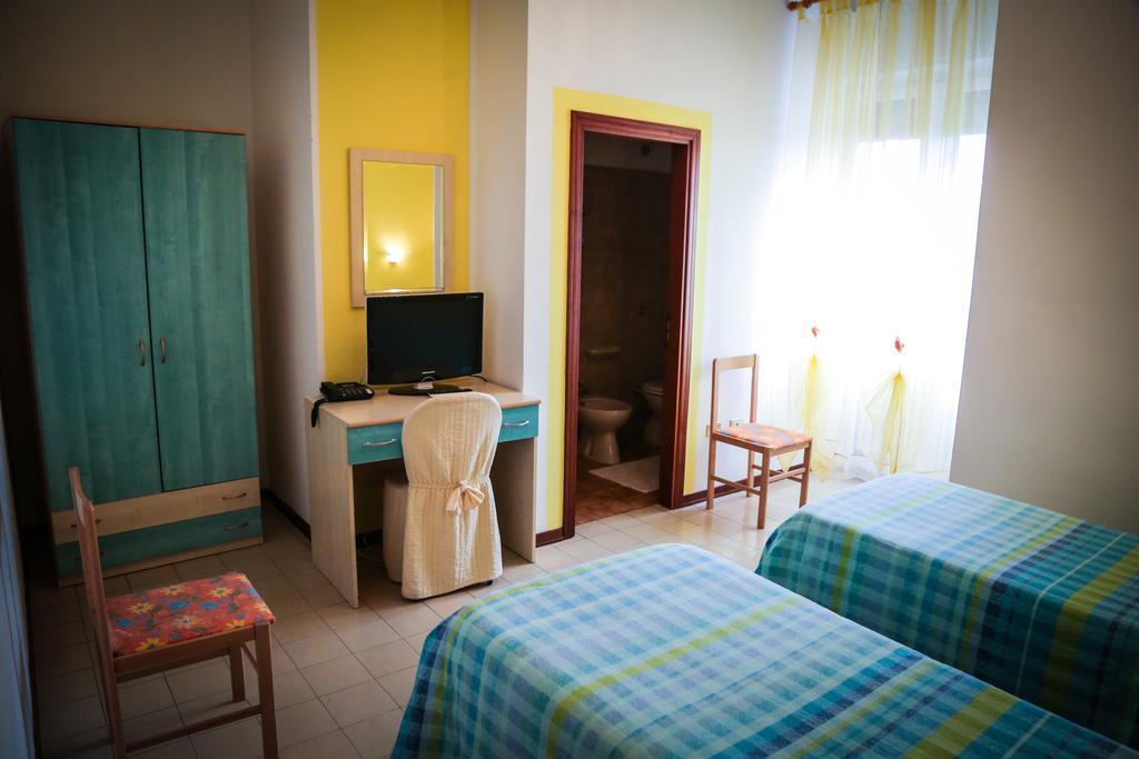 Hotel Ausonia Monte Porzio Eksteriør billede