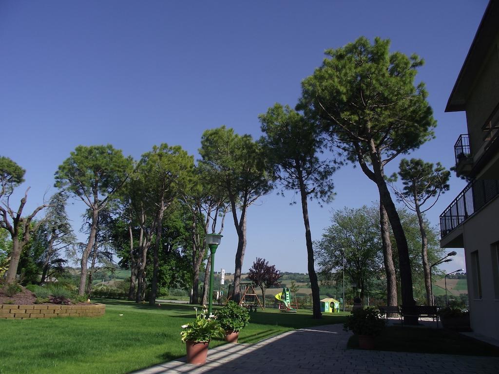 Hotel Ausonia Monte Porzio Eksteriør billede