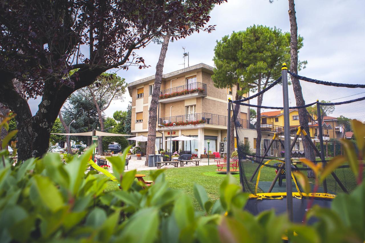 Hotel Ausonia Monte Porzio Eksteriør billede